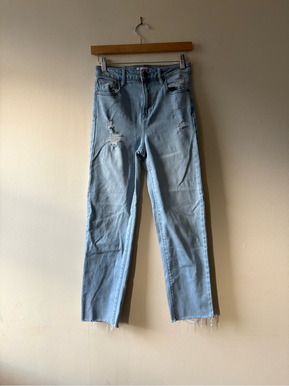 Hidden Light Wash High-Rise Women’s Ripped Straight Jeans - Size 26